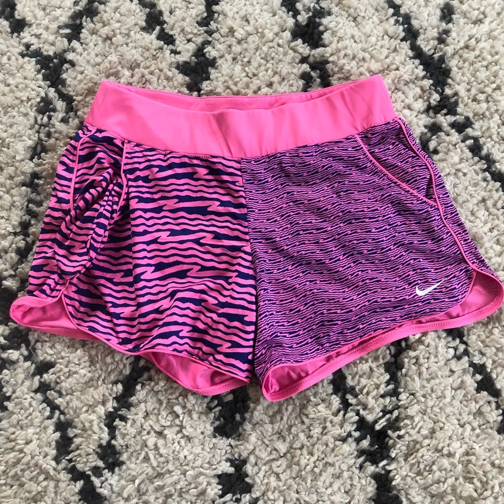 Nike Dry Fit childs shorts - Size Large